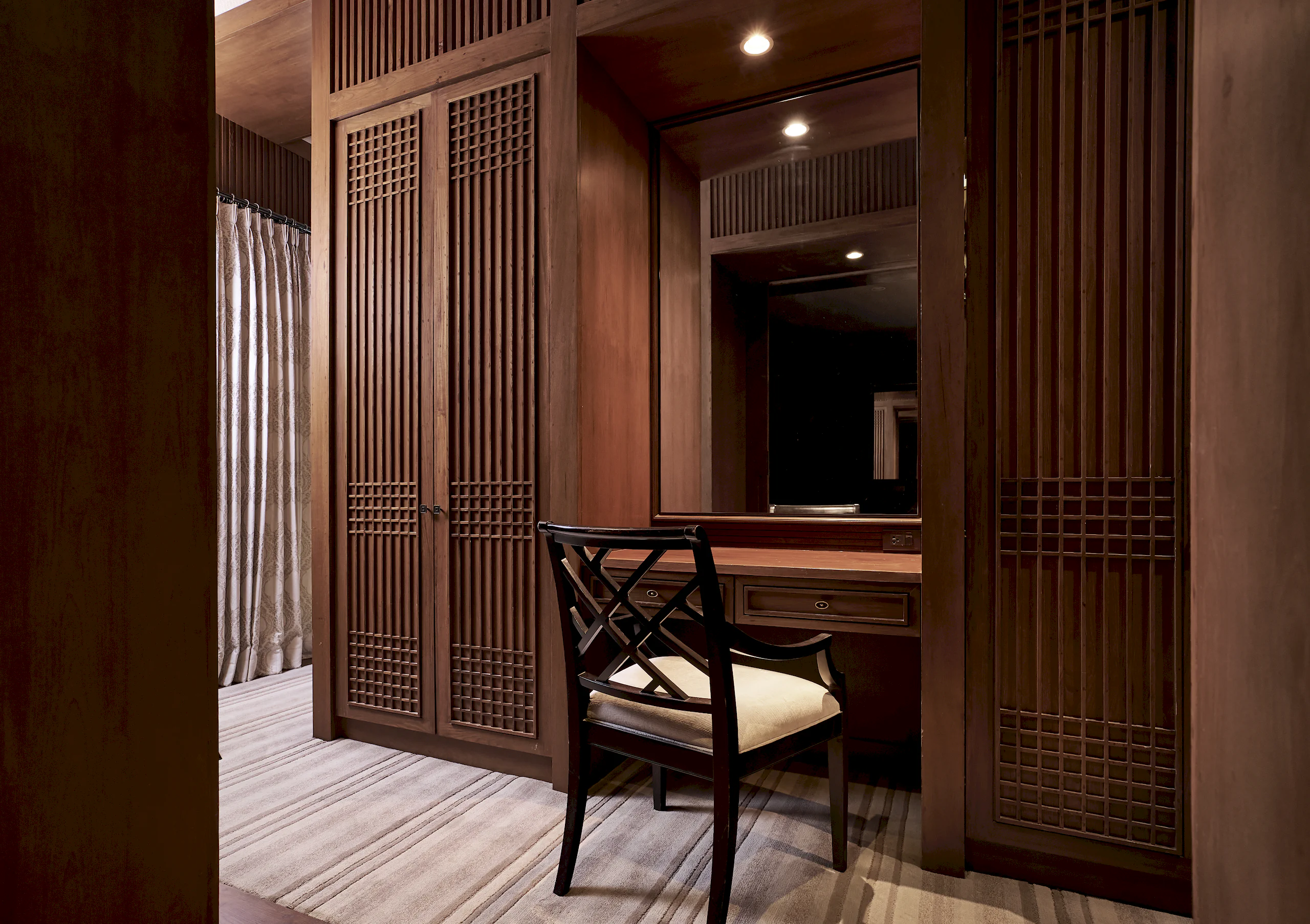 One Bedroom Emperor Suite