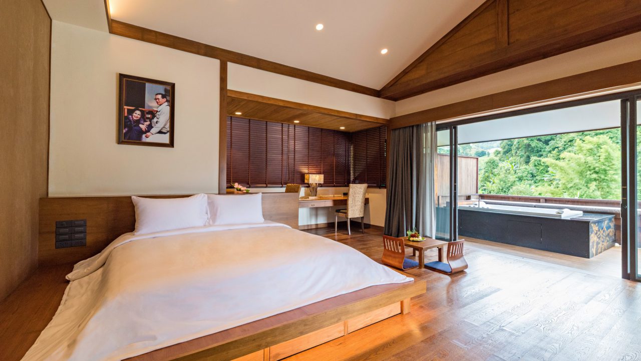 Two Bedroom Royal Residence 9 2-Bedroom Royal Residence Suite