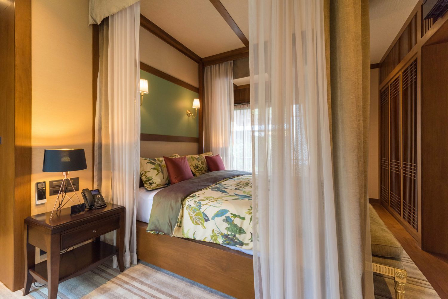 Two Bedroom Emperor Suite 17 2-Bedroom Emperor Suite