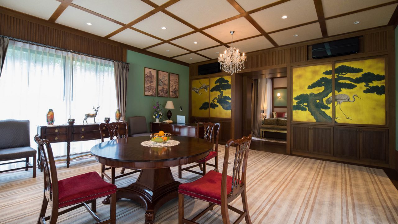Four Bedroom Emperor Suite 6 4-Bedroom Emperor Suite