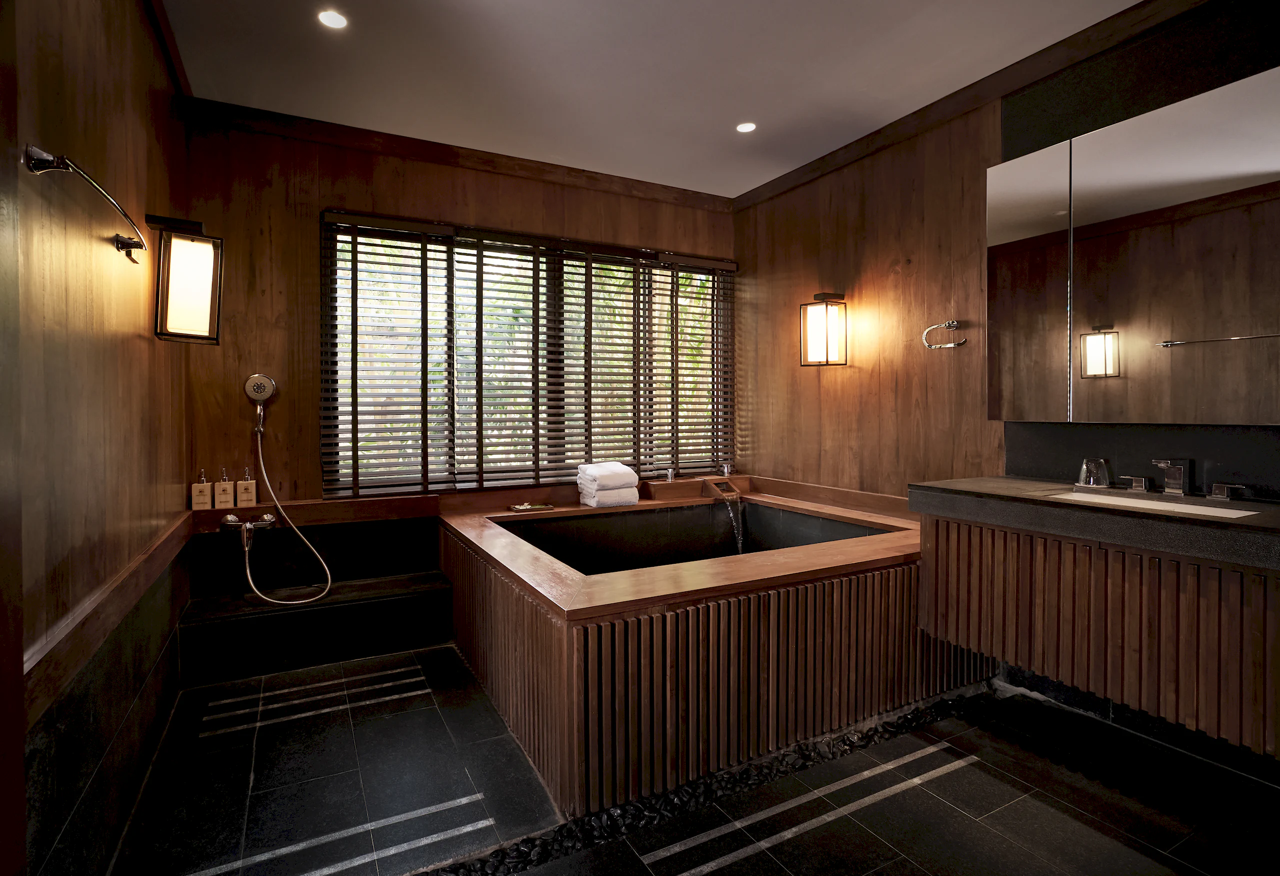 Three Bedroom Emperor Suite